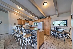 Ruidoso Home w/ Private Wet Bar & Pool Table