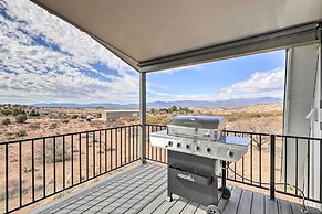 Hot Tub & View: Wine Country Retreat in Cornville