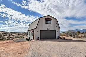 Hot Tub & View: Wine Country Retreat in Cornville