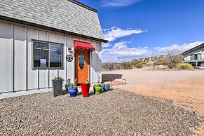 Hot Tub & View: Wine Country Retreat in Cornville