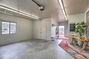 Hot Tub & View: Wine Country Retreat in Cornville