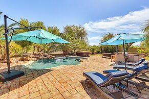 11 Mi to Phoenix Raceway: Luxury Sonoran Oasis!