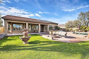 11 Mi to Phoenix Raceway: Luxury Sonoran Oasis!