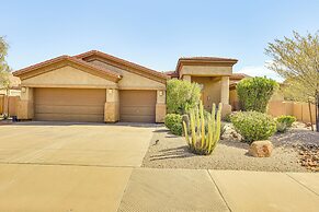 11 Mi to Phoenix Raceway: Luxury Sonoran Oasis!