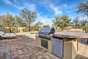 11 Mi to Phoenix Raceway: Luxury Sonoran Oasis!