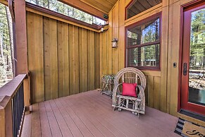 Fire Pit: Family-friendly Lakeside Retreat