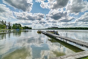 Charming Tiny Cottage 5 w/ Crooked Lake Access!