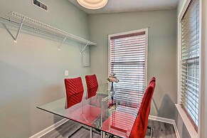 Quaint Downtown Murfreesboro Cottage w/ Lush Yard