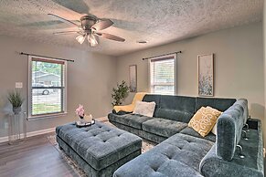 Quaint Downtown Murfreesboro Cottage w/ Lush Yard