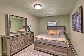 Quaint Downtown Murfreesboro Cottage w/ Lush Yard