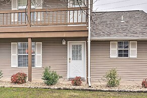 Pool + Dock Access: Resort Condo in Branson