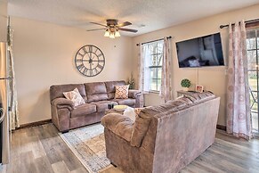 Pool & Step-free Access: Branson Resort Condo!