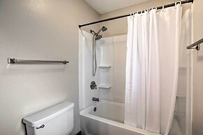 Pool & Step-free Access: Branson Resort Condo!