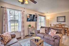 Pool & Step-free Access: Branson Resort Condo!