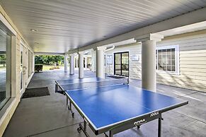 Pool & Step-free Access: Branson Resort Condo!