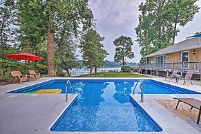 Riverfront Paradise w/ Hot Tub & Pool in Kinsale!
