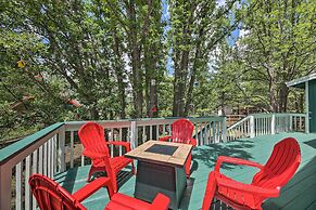 Deck + Yard: Family-friendly Pinetop Retreat