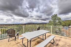 Sedona Hideaway w/ Rooftop Deck & Mountain Views!