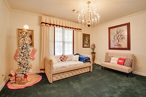 Hot Springs Home With Pool - 1/2 Mile to Oaklawn!