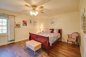 Hot Springs Home With Pool - 1/2 Mile to Oaklawn!