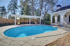 Hot Springs Home With Pool - 1/2 Mile to Oaklawn!