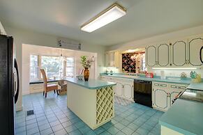 Hot Springs Home With Pool - 1/2 Mile to Oaklawn!