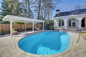 Hot Springs Home With Pool - 1/2 Mile to Oaklawn!