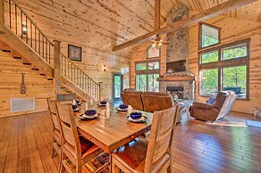 Creekside Broken Bow Cabin w/ Hot Tub & Fire Pit!