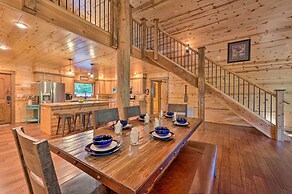 Creekside Broken Bow Cabin w/ Hot Tub & Fire Pit!