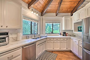 Deck & Grill: Camino Home in Wine Country!