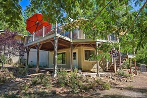 Deck & Grill: Camino Home in Wine Country!