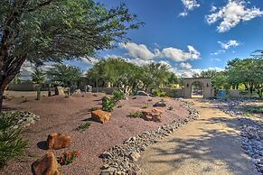 Luxe Tucson Vineyard Home w/ Views & Fire Pit