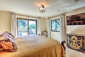Luxe Tucson Vineyard Home w/ Views & Fire Pit