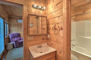 Smoky Mountain Cabin w/ Hot Tub & Views!