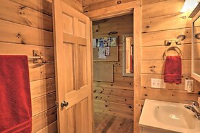 Smoky Mountain Cabin w/ Hot Tub & Views!