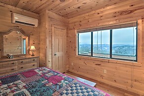 Smoky Mountain Cabin w/ Hot Tub & Views!