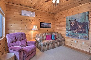 Smoky Mountain Cabin w/ Hot Tub & Views!