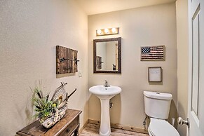 Charming Higden Cabin Near Greers Ferry Lake!