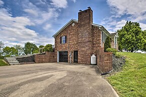 'blue Moon Cottage' w/ Amazing Views of 5 Counties
