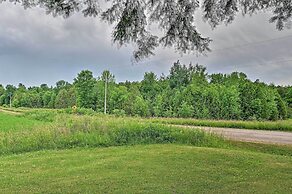 Remodeled Cecil Farmhouse, Near Shawano Lake!