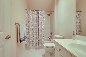 Shuttle to Beach: 'shore Thing' Home in Ocean View