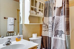 3 Mi to Dollywood: Pigeon Forge Resort Studio!