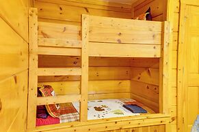 3 Mi to Dollywood: Pigeon Forge Resort Studio!