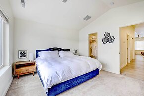 Beautiful Townhome - Steps to Downtown Boise!