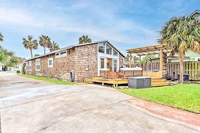 Modern Jacksonville Beach Retreat w/ Hot Tub!