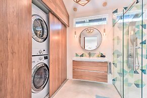 Modern Jacksonville Beach Retreat w/ Hot Tub!