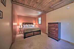 Pet-friendly Cottage w/ Fire Pit - 3 Mi to Siu!
