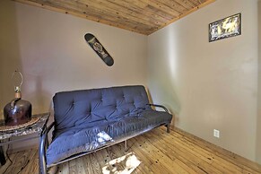 Pet-friendly Cottage w/ Fire Pit - 3 Mi to Siu!