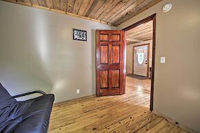 Pet-friendly Cottage w/ Fire Pit - 3 Mi to Siu!