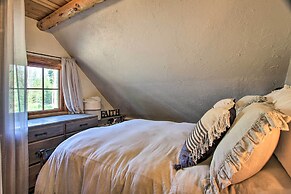 Snow Pine Retreat - Remote Crescent Log Cabin!
